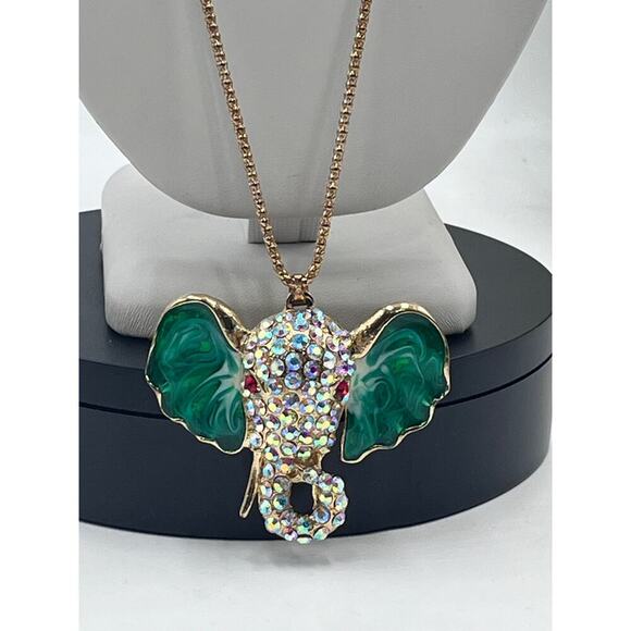 Betsey Johnson Necklace
ELEPHANT Green Big EARS
Gold With Crystals Trunk Up Luck - Picture 4 of 9